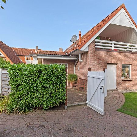 Enticing Holiday Home In Oldenburg With Garden Near Sea Dannau Esterno foto