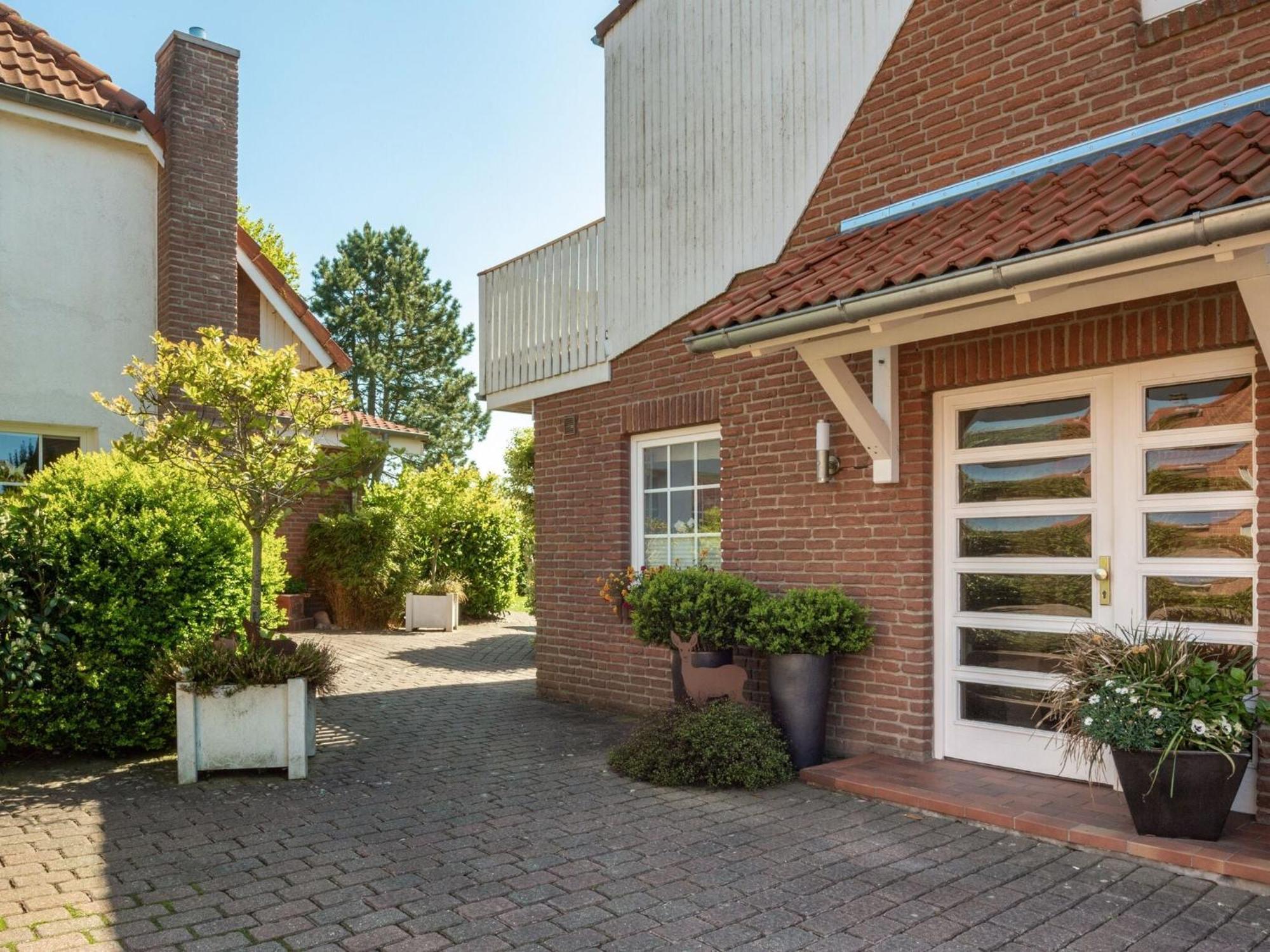 Enticing Holiday Home In Oldenburg With Garden Near Sea Dannau Esterno foto